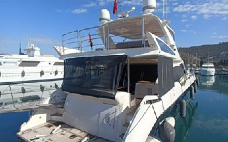 AZIMUT YACHTS 70 DREN