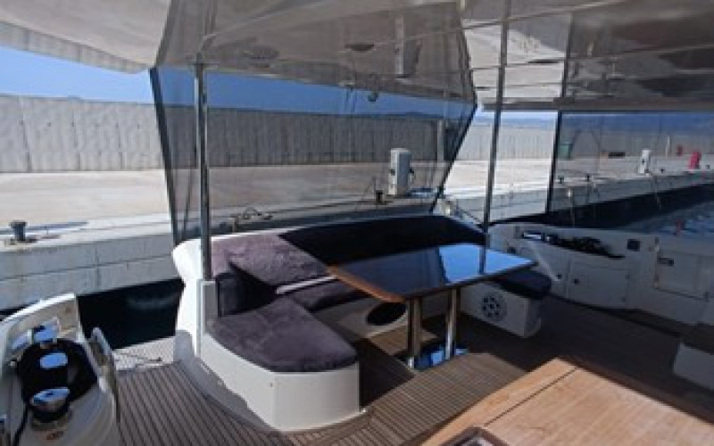 AZIMUT YACHTS 70 DREN