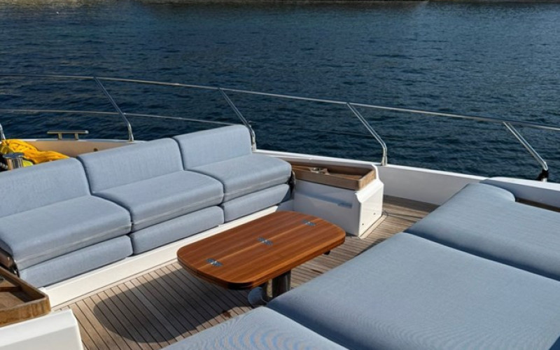 AZIMUT YACHTS Azimut Fly 68 AZIMUT FLY 68
