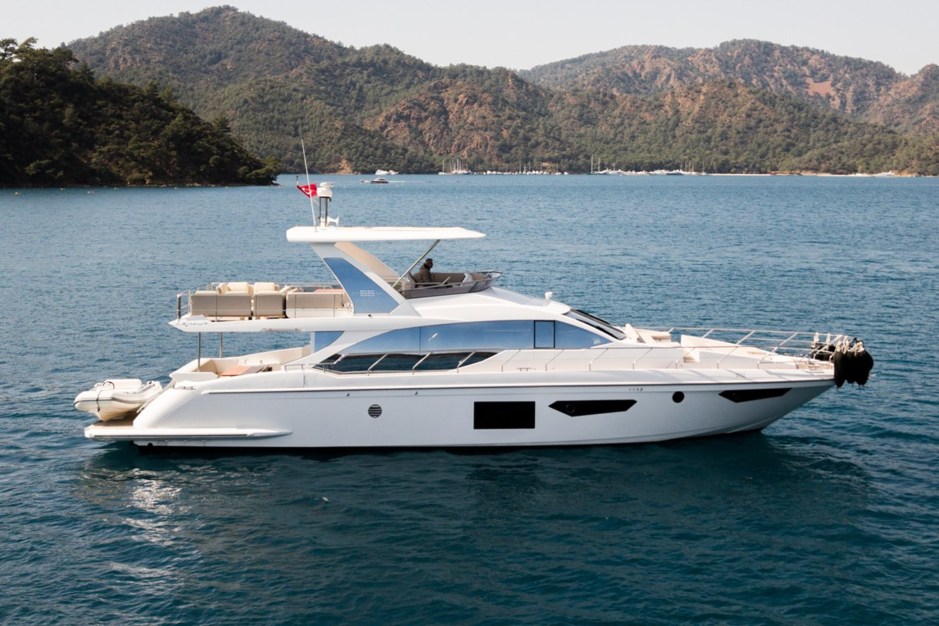 AZIMUT YACHTS AZ FLY 66