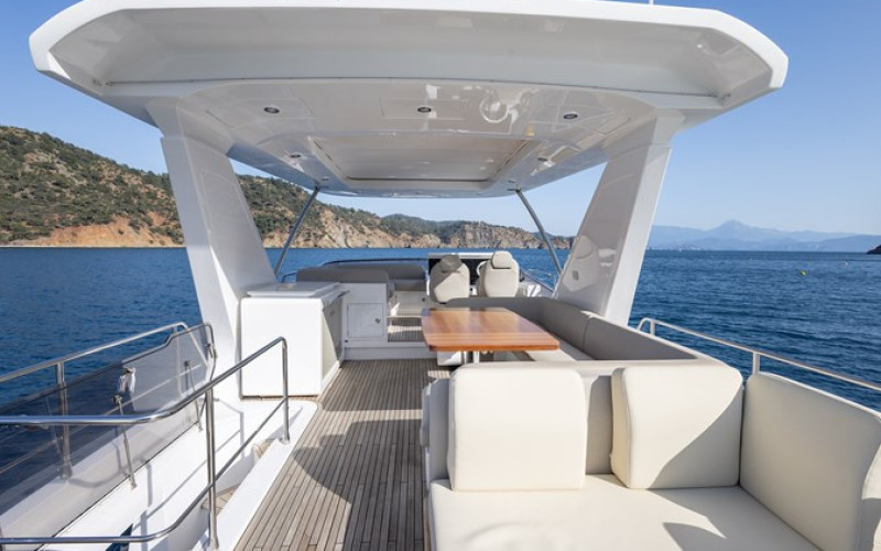 AZIMUT YACHTS AZ FLY 66