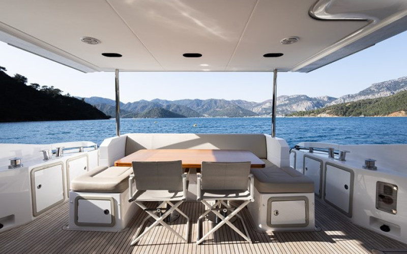 AZIMUT YACHTS AZ FLY 66