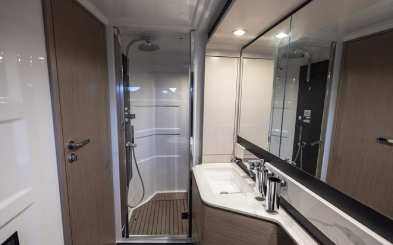 AZIMUT YACHTS AZ FLY 66