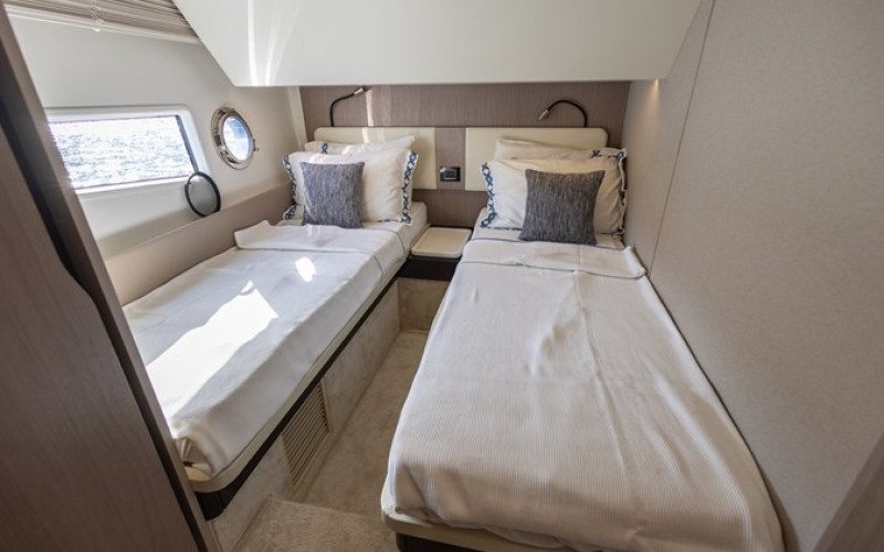 AZIMUT YACHTS AZ FLY 66