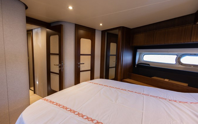 AZIMUT YACHTS AZ MAGELLANO 66