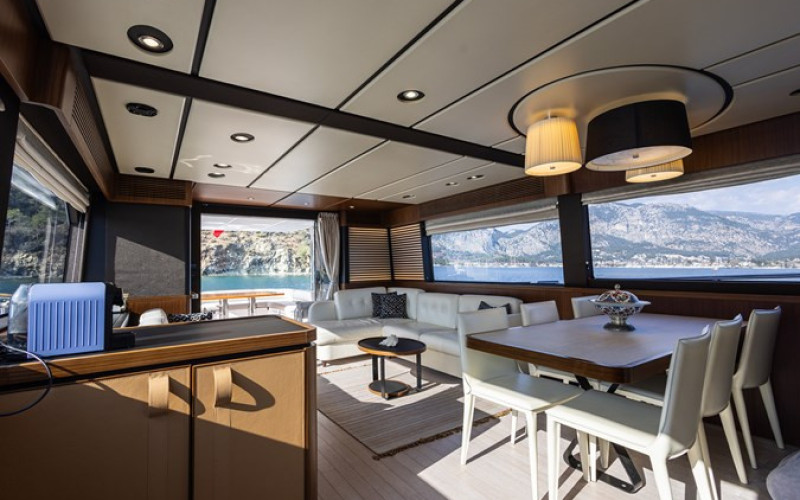 AZIMUT YACHTS AZ MAGELLANO 66