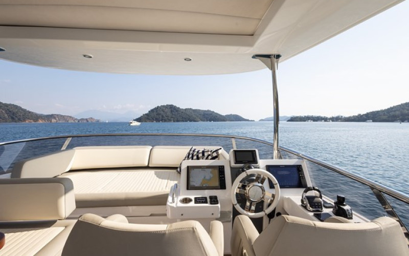 AZIMUT YACHTS AZ MAGELLANO 66