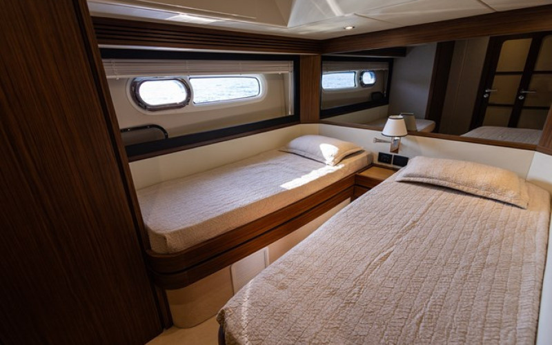 AZIMUT YACHTS AZ MAGELLANO 66