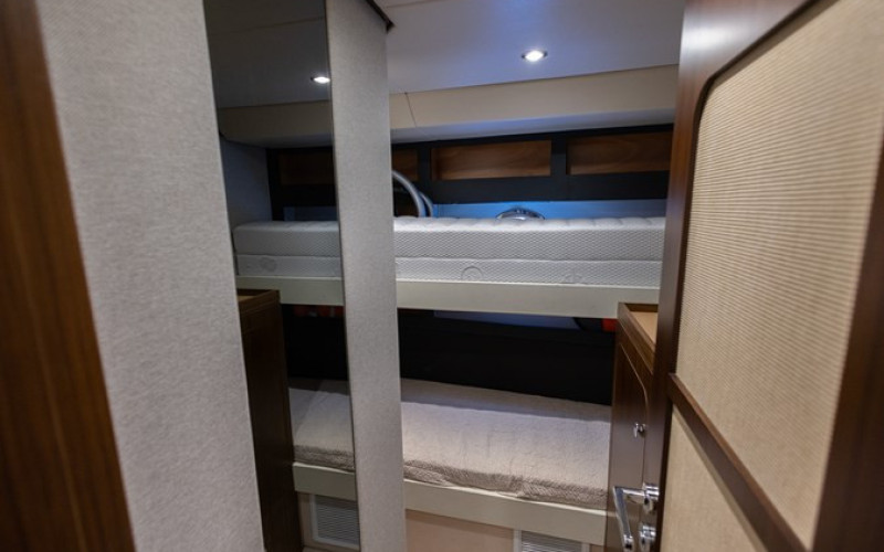AZIMUT YACHTS AZ MAGELLANO 66