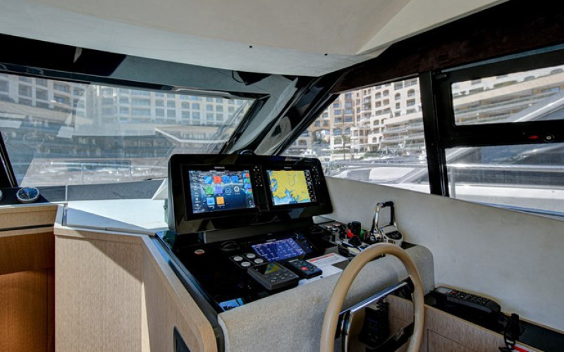 FERRETTI YACHTS Ferretti 500 SOLO