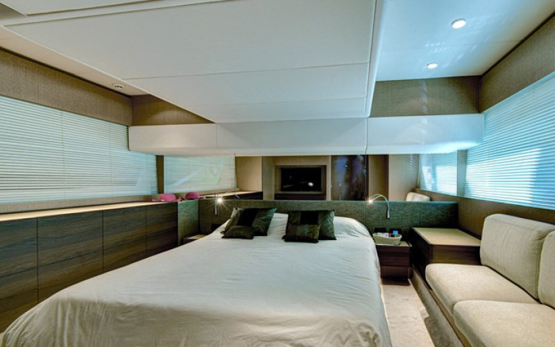 FERRETTI YACHTS Ferretti 500 SOLO