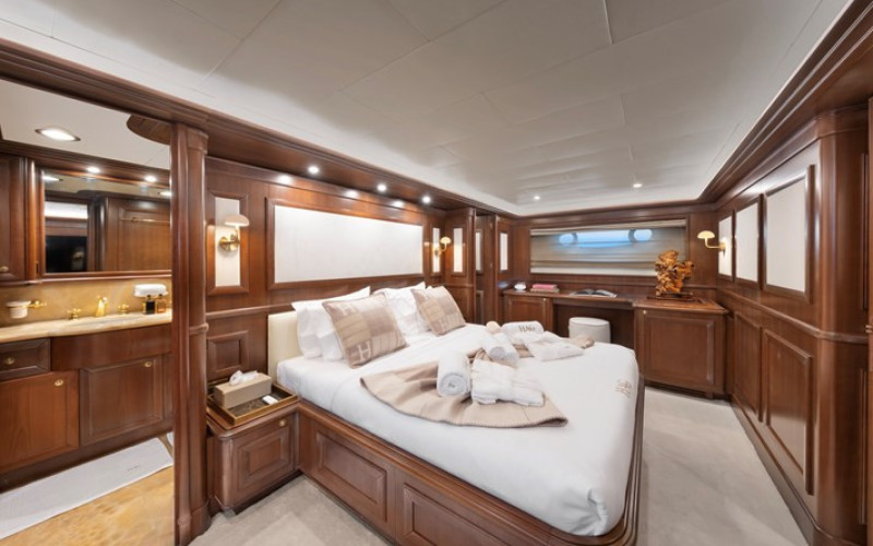 CUSTOM LINE NAVETTA 30 HAG