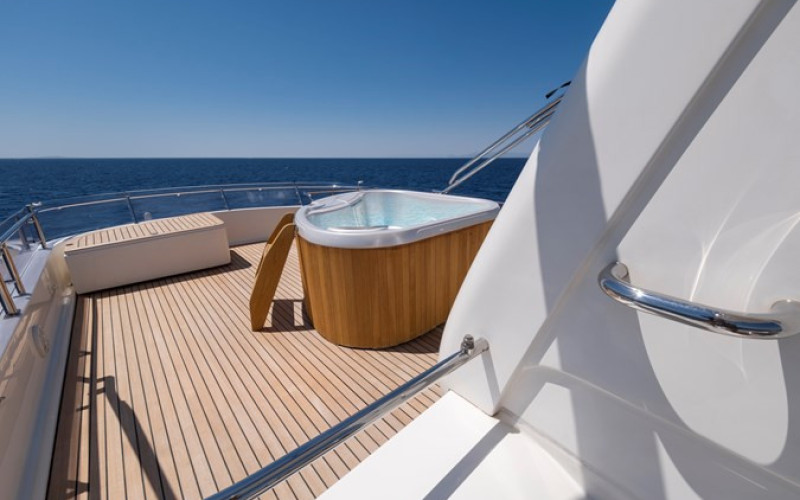 CUSTOM LINE NAVETTA 30 HAG