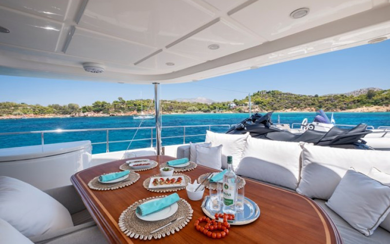 CUSTOM LINE NAVETTA 30 HAG