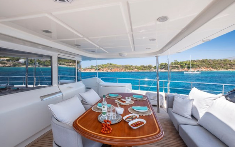 CUSTOM LINE NAVETTA 30 HAG