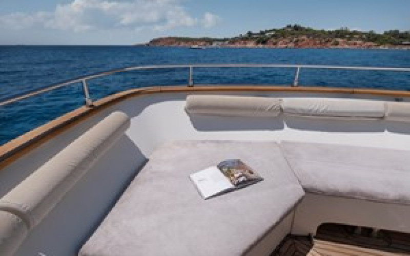 CUSTOM LINE NAVETTA 30 HAG