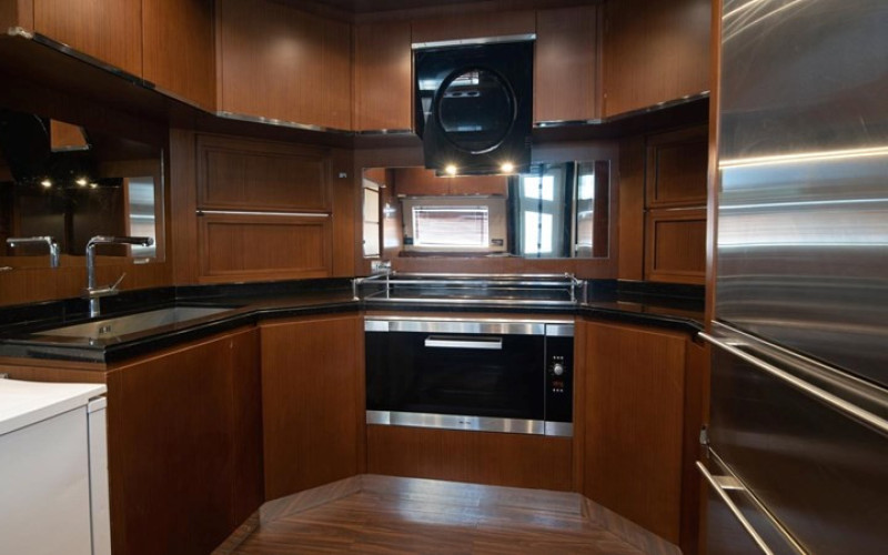 AZIMUT YACHTS 95 KOUKLES