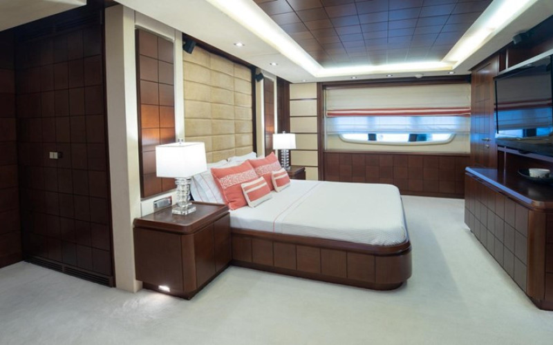 AZIMUT YACHTS 95 KOUKLES