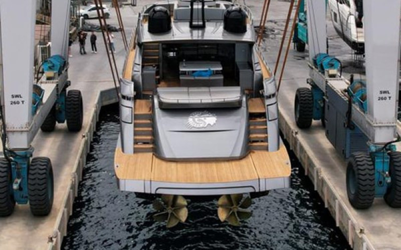 PERSHING Pershing 92 HONEY BADGER