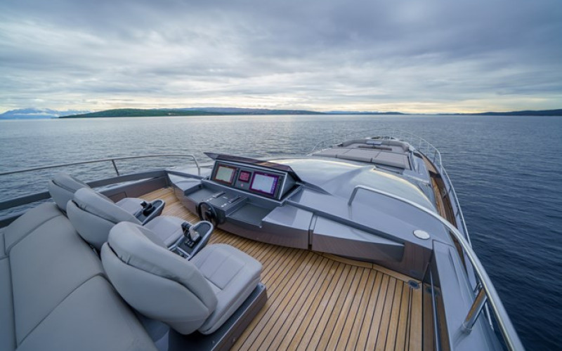 PERSHING Pershing 9X MAVIS