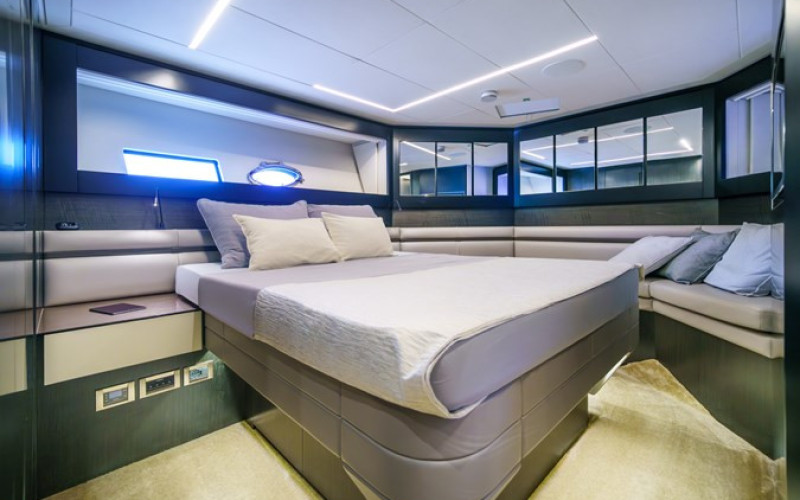 PERSHING Pershing 9X MAVIS