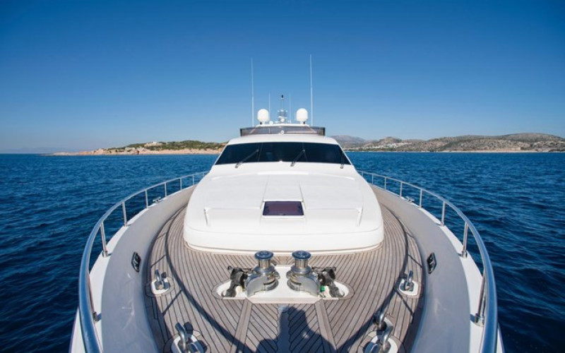 FERRETTI YACHTS 881 FERRETTI 881