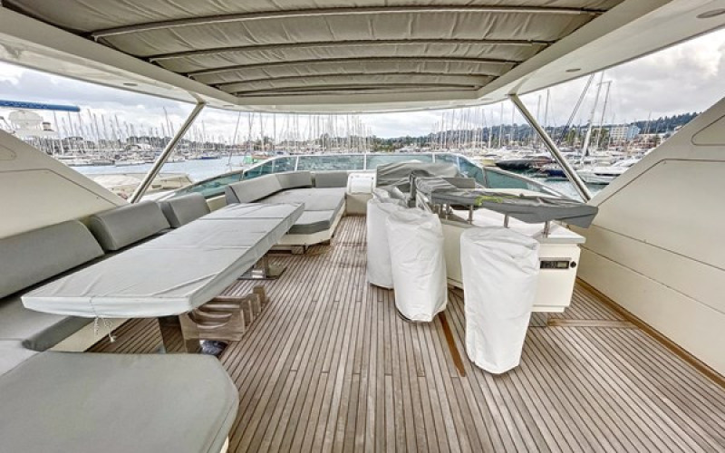 AZIMUT YACHTS 85F LA FENICE