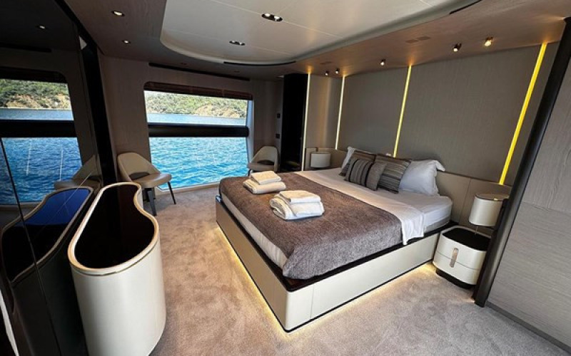 AZIMUT YACHTS GRANDE 27 ALEX10