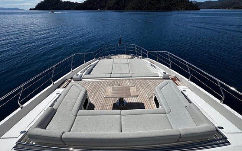 AZIMUT YACHTS GRANDE 27 ALEX10