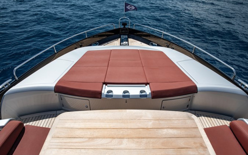 SUNSEEKER Predator 84 AMARA