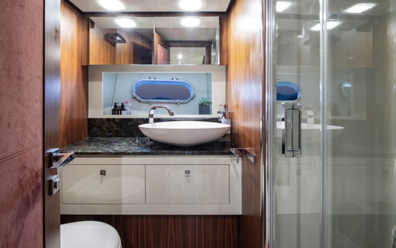 SUNSEEKER Predator 84 AMARA