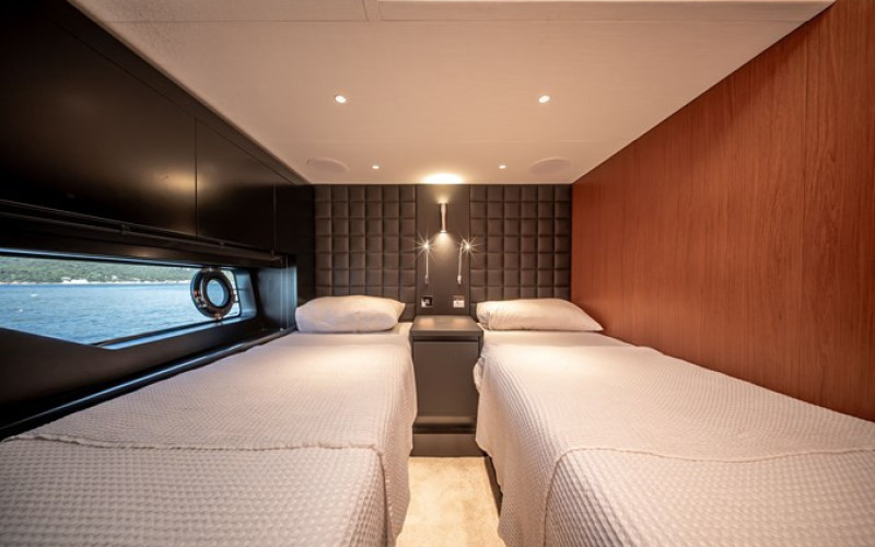 CANTIERI RIVA SPA 82' DIVA CREA