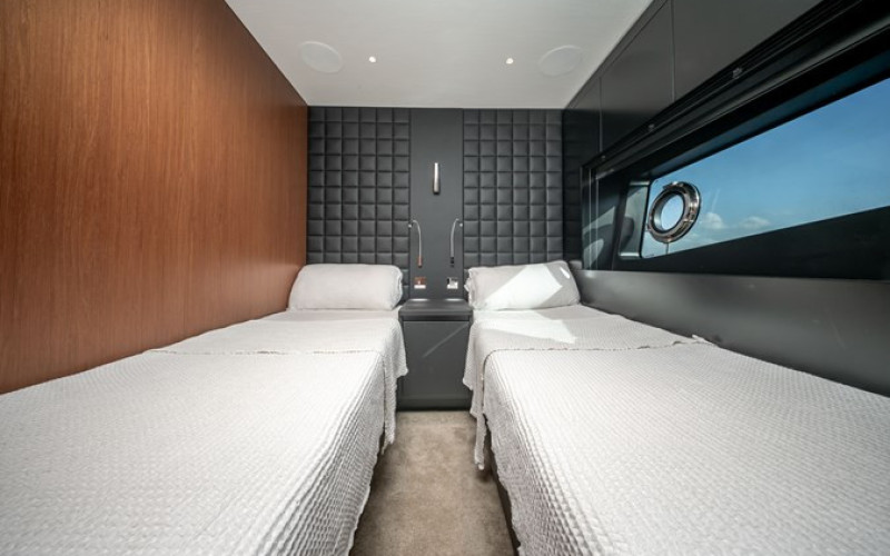 CANTIERI RIVA SPA 82' DIVA CREA