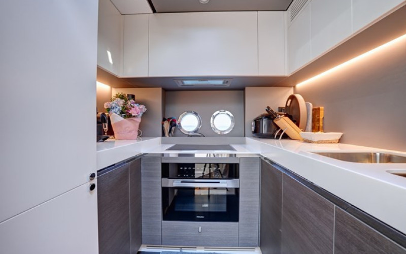 AZIMUT YACHTS S8 APRICITY