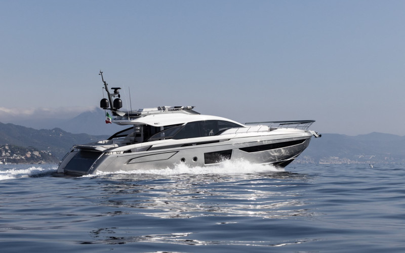 AZIMUT YACHTS S8 NEVER GIVE UP