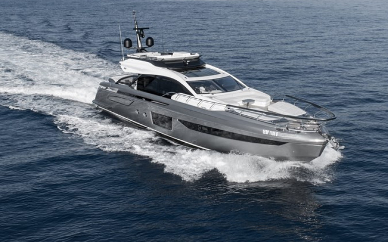 AZIMUT YACHTS S8 NEVER GIVE UP