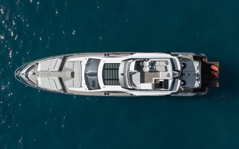 AZIMUT YACHTS S8 NEVER GIVE UP
