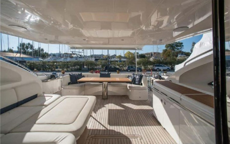 PRINCESS YACHTS V78 AQUAVERA 