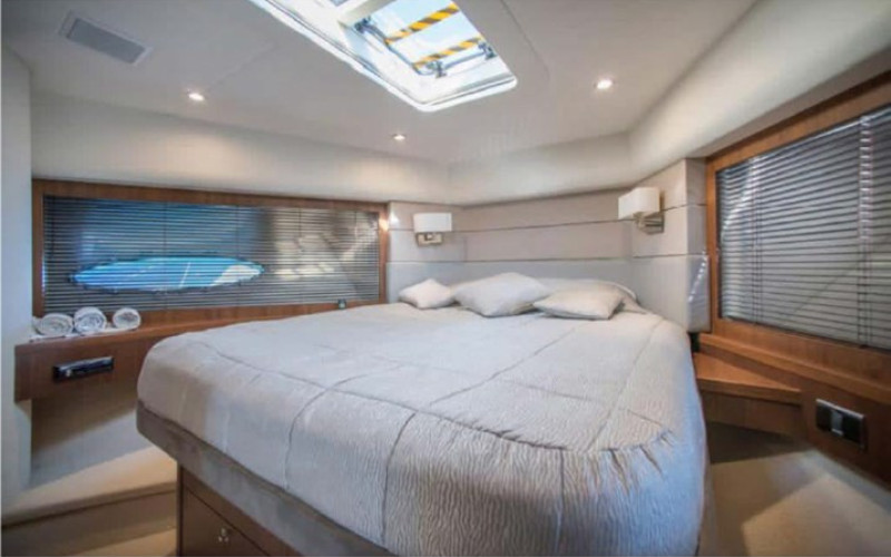 PRINCESS YACHTS V78 AQUAVERA 