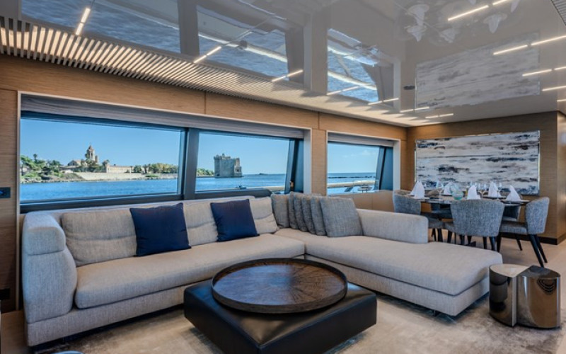 FERRETTI YACHTS 920 PIOLA