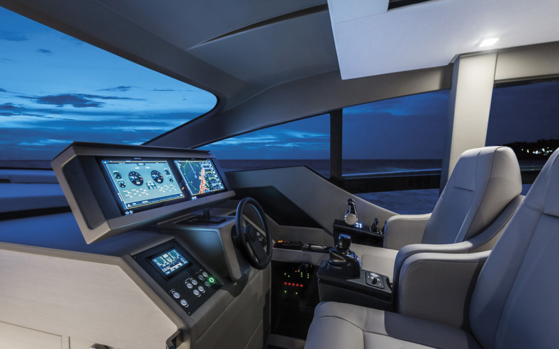 Pershing 7X