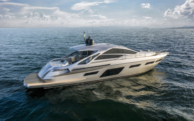 Pershing 7X
