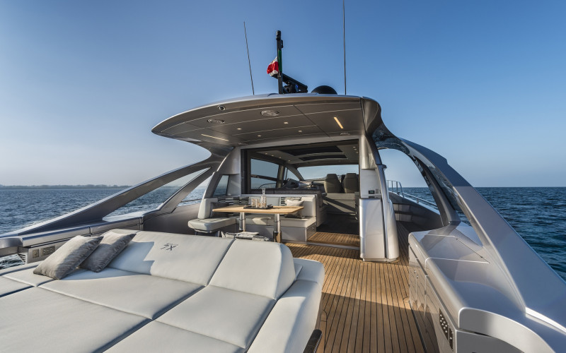 Pershing 7X