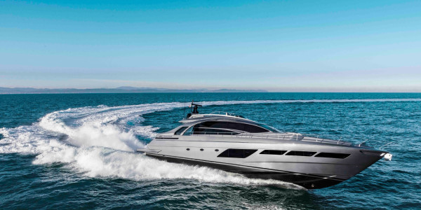 Pershing 8X