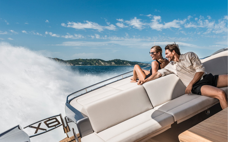 Pershing 8X