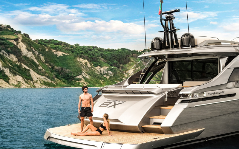 Pershing 8X