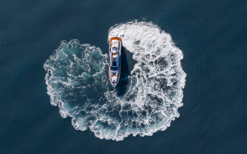 Pershing 8X
