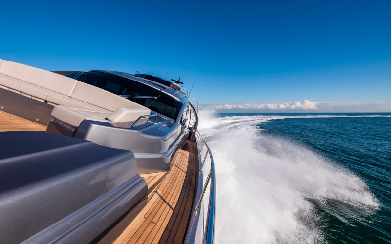 Pershing 8X