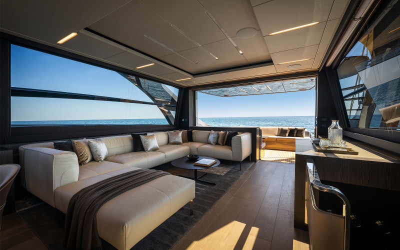 Pershing 8X