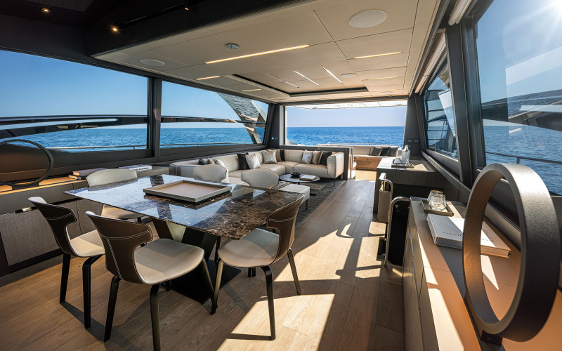 Pershing 8X